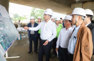 Bi thu thanh uy kiem tra thuc te 11-2025_1