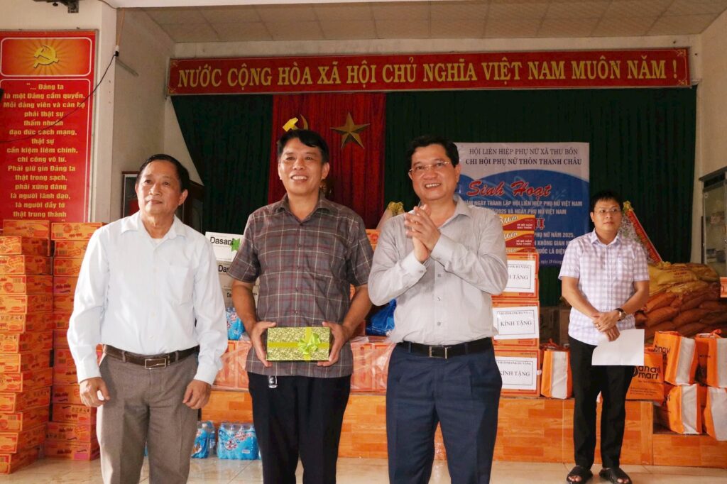 Dong vien trao qua Thu Bon Duy Xuyen