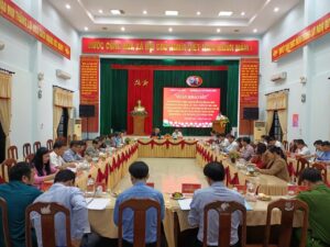 Hoi-dong-ly-luan-TU-lam-viec-voi-Thang-Binh