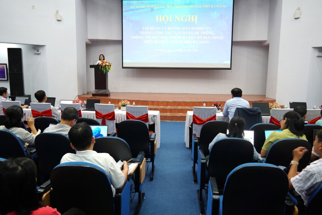Hoi nghi tap huan va huong dan nghiep vu So NNMT