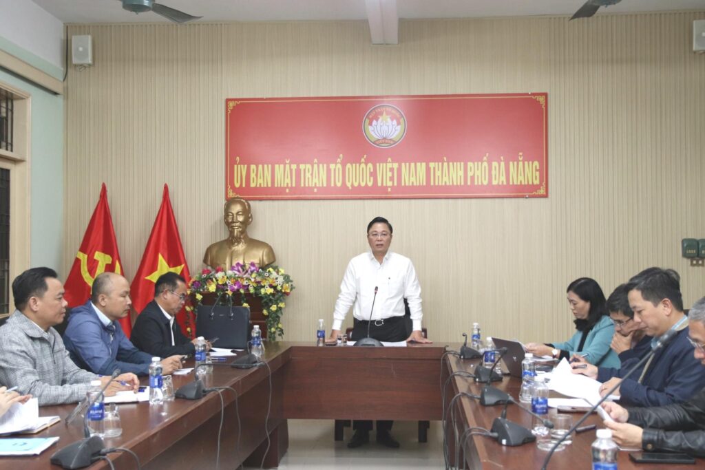 Hop ban van dong cuu tro thanh pho 11 2025