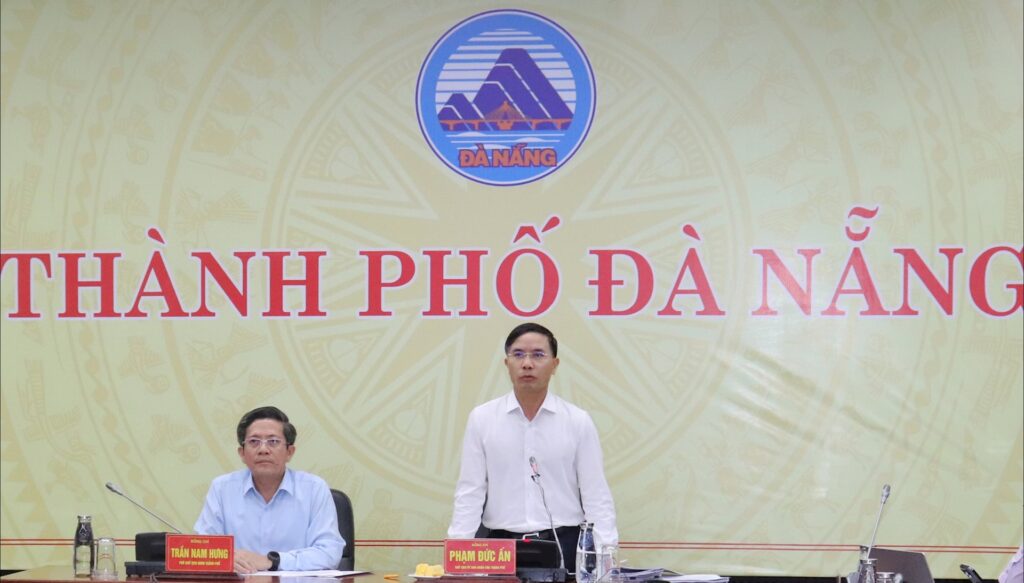 Hop chuan bi ung pho bao so 13