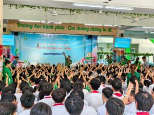 Huong-ung-ngay-Phap-luat-VN
