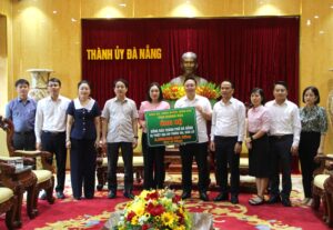 Khanh-Hoa-ung-ho-2-ty-khac-phuc-hau-qua-mua-bao