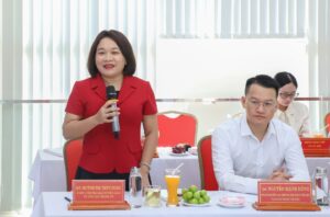 Lam-viec-voi-Ban-Tuyen-giao-va-Dan-van-9-2025_1