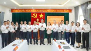 Lam-viec-voi-Uy-ban-kiem-tra-thanh-uy_4