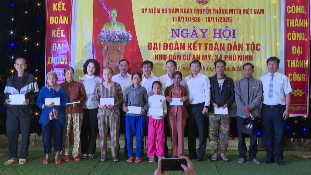 Ngay hoi dai doan ket dan toc 11 2025 5