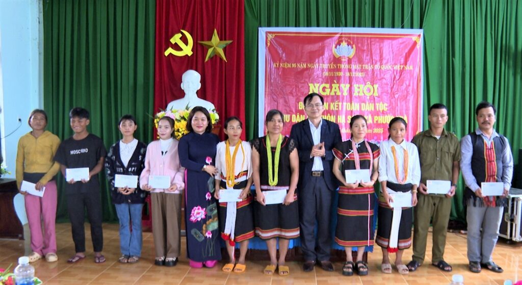Ngay hoi dai doan ket dan toc 11 2025 8