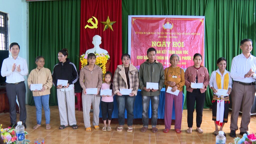 Ngay hoi dai doan ket dan toc 11 2025 9