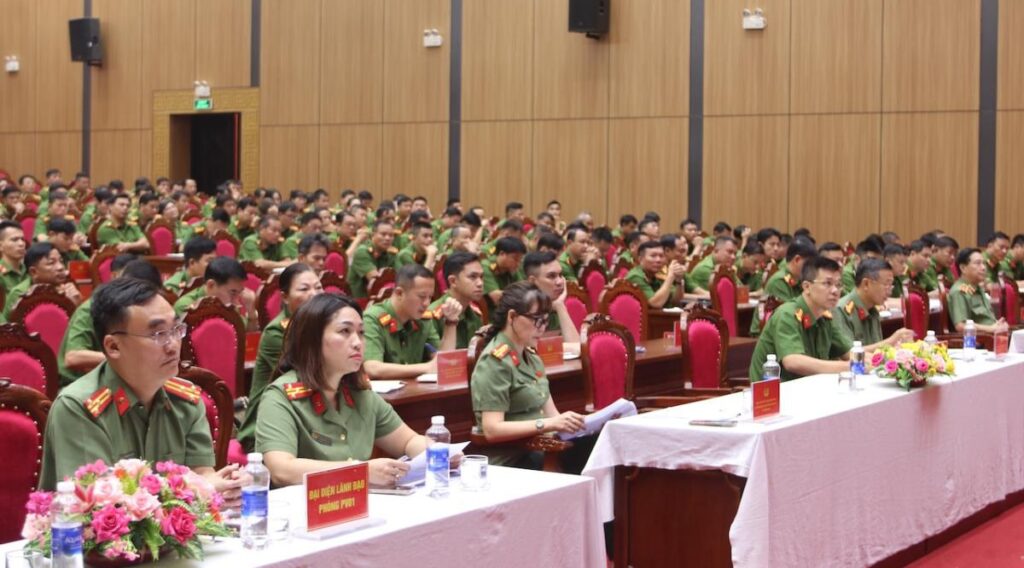 Tap huan cong tac chong tra tan