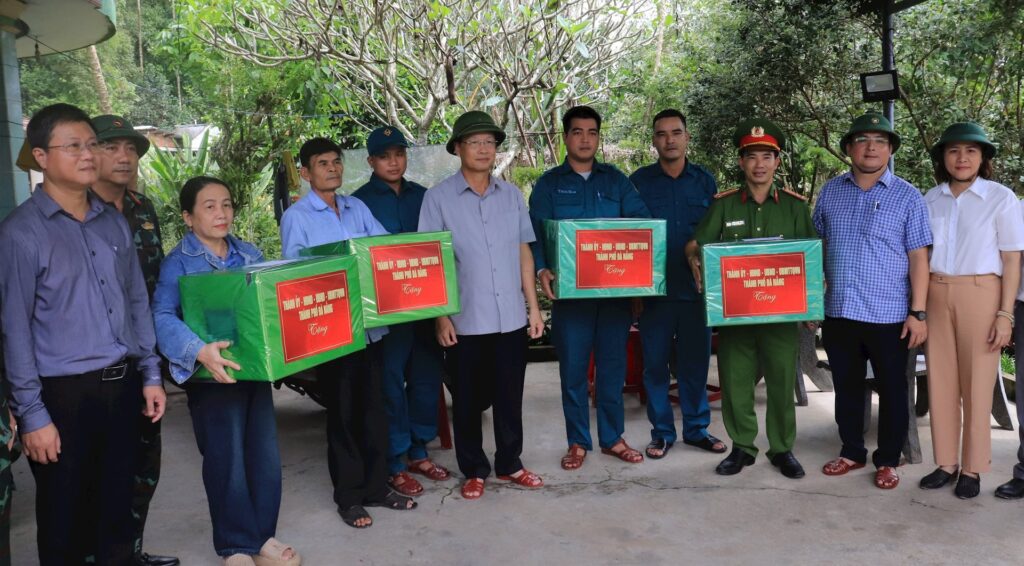 Tham Lanh Ngoc Thanh Binh 5