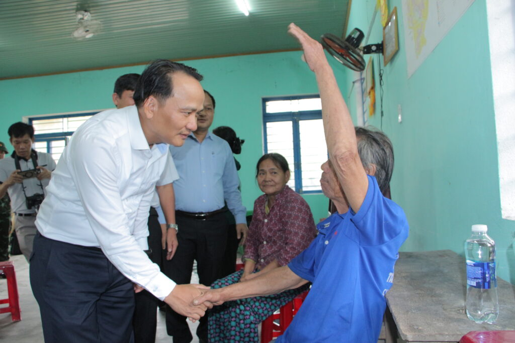 Tham cac vung lu 9