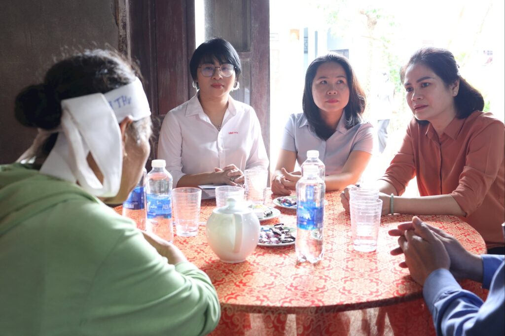 Tham phuong Dien Ban 1