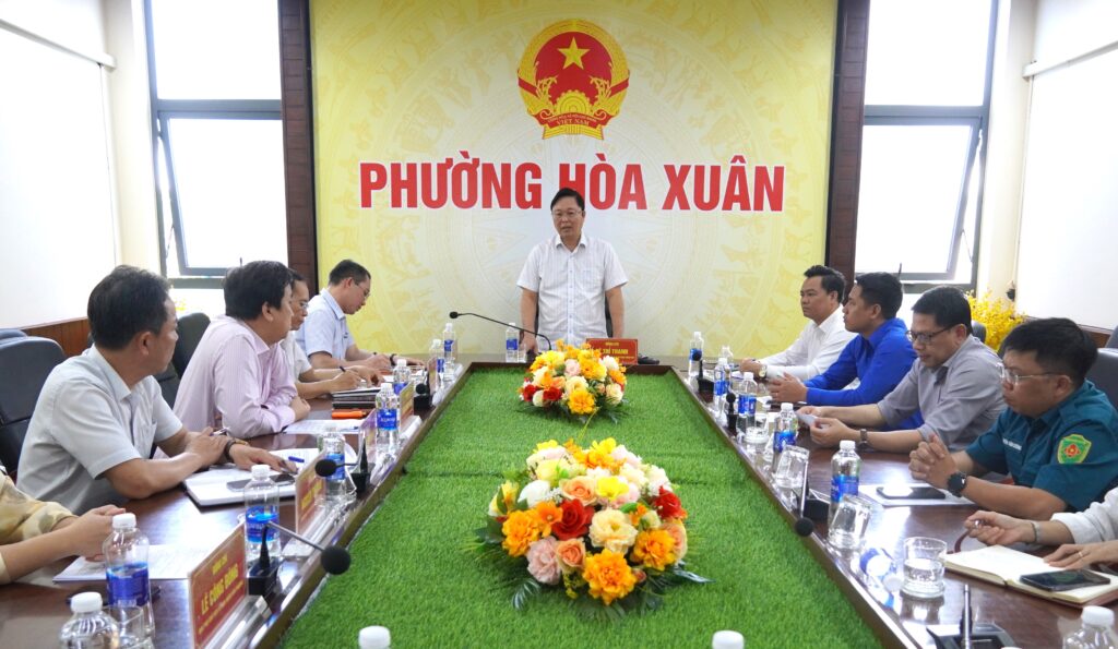 Tham phuong Hoa Xuan