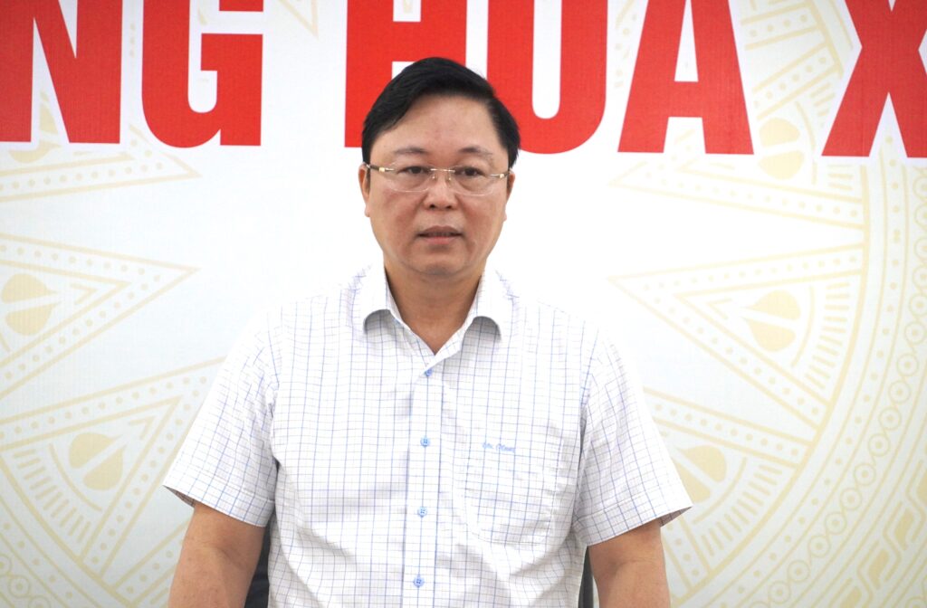 Tham phuong Hoa Xuan 1