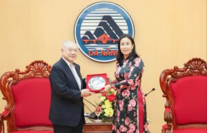 Tiep-Chu-tich-Hoi-Huu-nghi-Viet-Nhat-Kansai