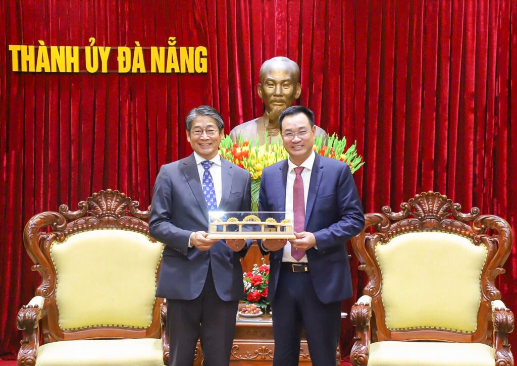 Tiep dai su Nhat Ban ITO Naoki 1