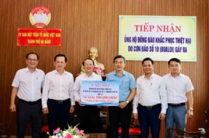 Tiep-nhan-tien-ung-ho-bao-so-10-2025