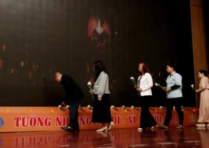 Tuong niem cac nan nhan tu vong do tai nan giao thong_1