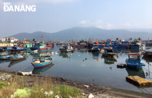 au-thuyen-tho-quang-1
