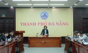ba-ngo-thi-kim-yen-chu-tri-cuoc-hop-ban-phong-chong-dich-1