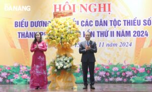 bieu-duong-dan-toc-thieu-so-tieu-bieu-2024-1