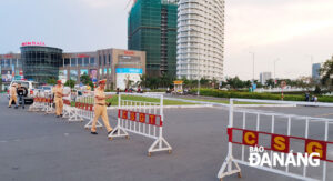 c-e1-ba-a3nh-s-c3-a1t-giao-th-c3-b4ng-6-1