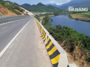 c4-90-c6-b0-e1-bb-9dng-h-e1-bb-93-ch-c3-ad-minh-c4-91o-e1-ba-a1n-la-s-c6-a1n-t-c3-bay-loan-1