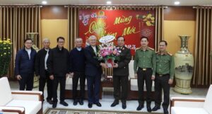 cac-don-vi-chuc-tet-lanh-dao-thanh-pho