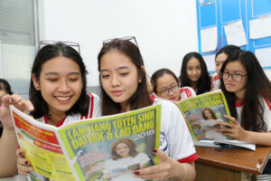 cam-nang-tuyen-sinh-1