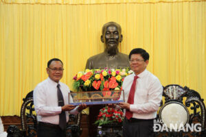 champasak-provincial-party-committee