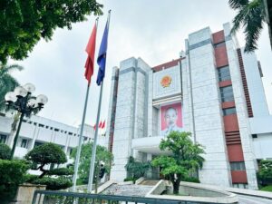 chu-tich-ubnd-ha-noi-2445-1763626102162248670909
