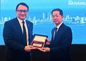 chuyen-tham-uae-3-2025-23-1