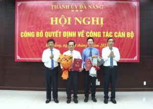 cong-bo-cong-tac-can-bo-1