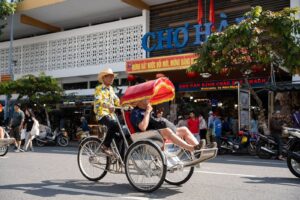 da-nang-ruc-ro-sac-mau-voi-nhung-dai-su-xich-lo-du-lich-7-1