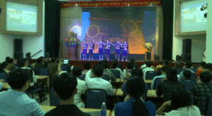 dai-su-giao-luu-sv-lao1-1