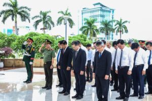 dang-huong-nghia-trang-liet-si-25-07-1