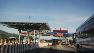 de-xuat-ghep-2-tram-thu-phi-bot-ham-hai-van-1