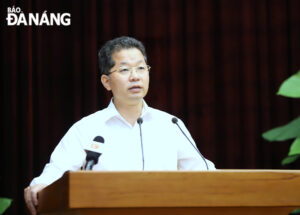 delivering-his-closing-speech