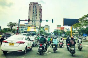 den-giao-thong-co-tinh-giay-1