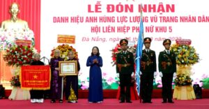 don-nhan-danh-hieu-anh-hung-luc-luong-vu-trang-nhan-dan-1