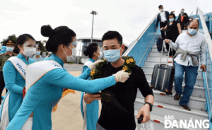 foreign-tourists-arrived-at-the-da-nang-international-airport-in-november-2021
