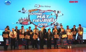 gala-g-c6-b0-c6-a1ng-m-e1-ba-b7t-ti-c3-aau-bi-e1-bb-83u-1