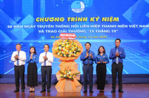 giai-thuong-15-thang-10-2024-1