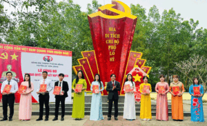 hoa-vang-ket-nap-70-dang-vien-ngay-060225-1