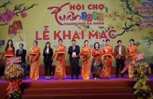 hoi-cho-xuan-2023-1