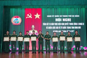 hoi-nghi-10-nam-thuc-hien-nghi-quyet-tw8-1