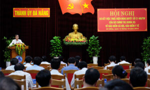 hoi-nghi-o-thanh-uy-1