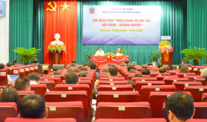 hoi-nghi-phat-trien-quan-he-doi-tac-hai-quan-dn-1