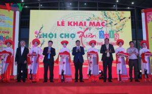 khai-mac-cho-xuan-1